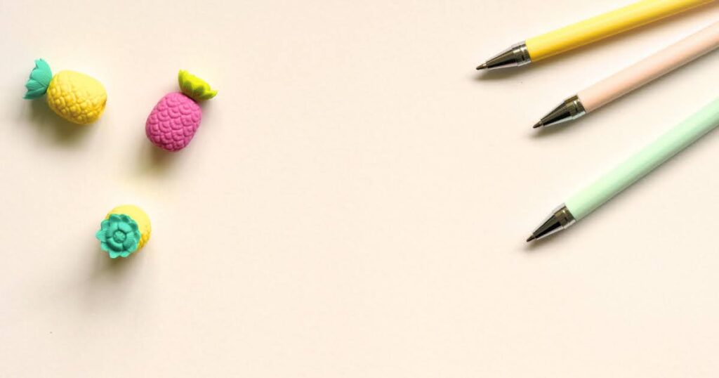 シャーペンと消しゴムの画像